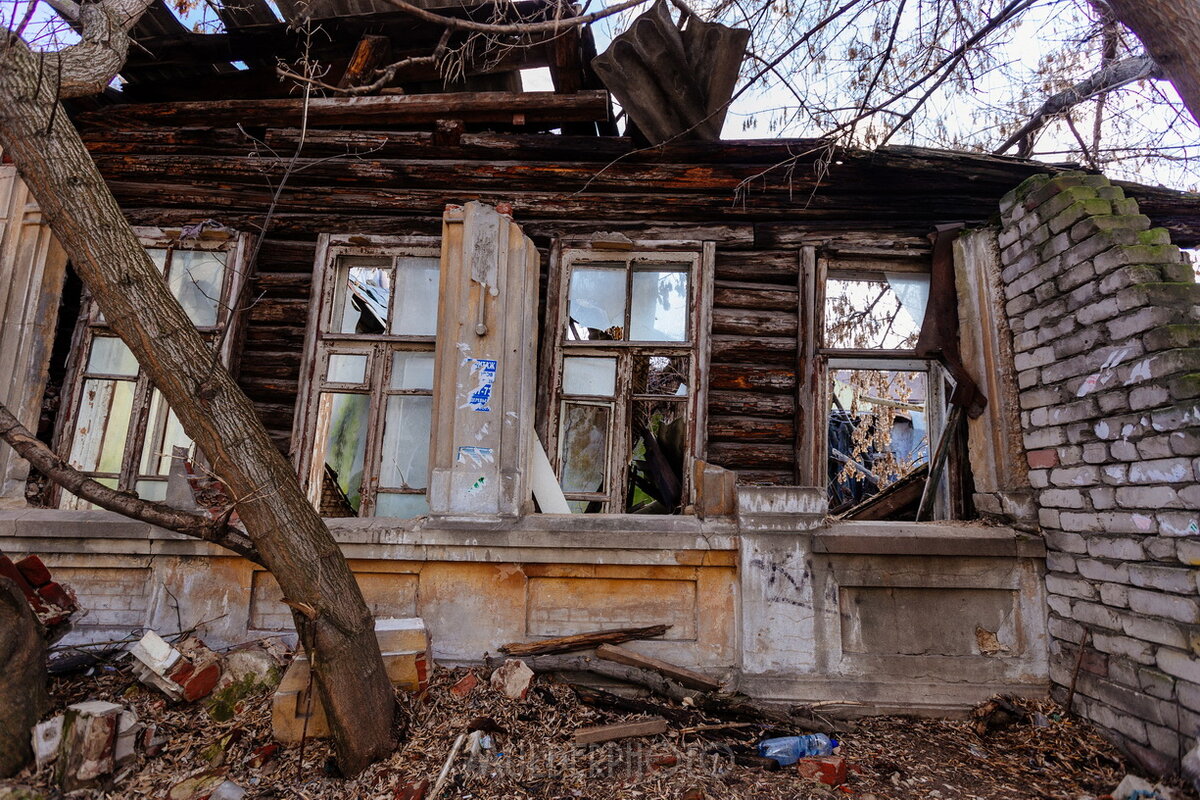 Нашли закопанный нижний этаж в разрушенном доме в Воронеже, где В.  Маяковский открывал Америку. Рассказываю его историю | Дневник Вольного  Сталкера | Дзен