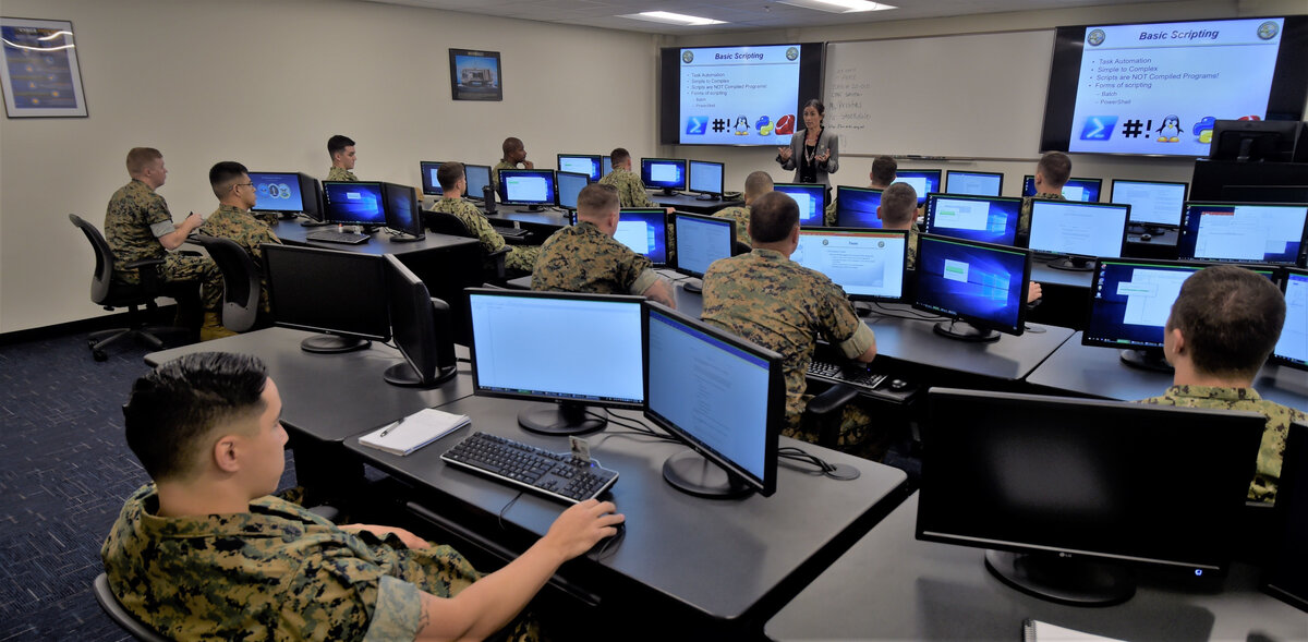 Обучение военных программистов в ВМФ США