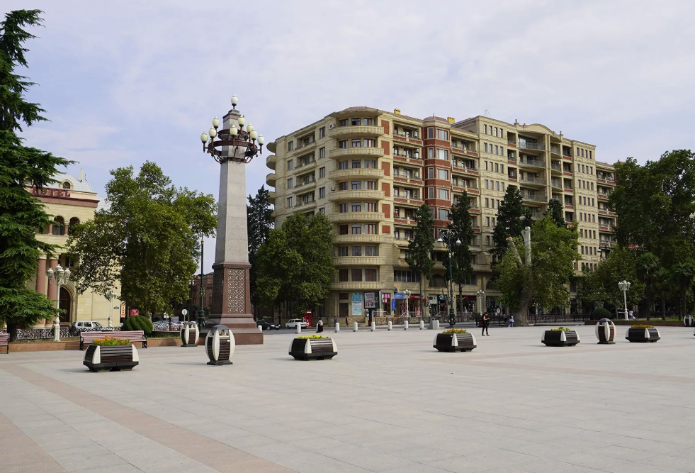 Что сейчас на самом деле творится в Азербайджане. Саид не может теперь приехать в Россию к семье, имея Российский…