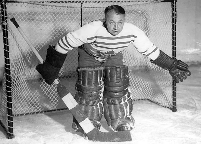 Как мы видим, в роли ловушки выступает обычная перчатка.