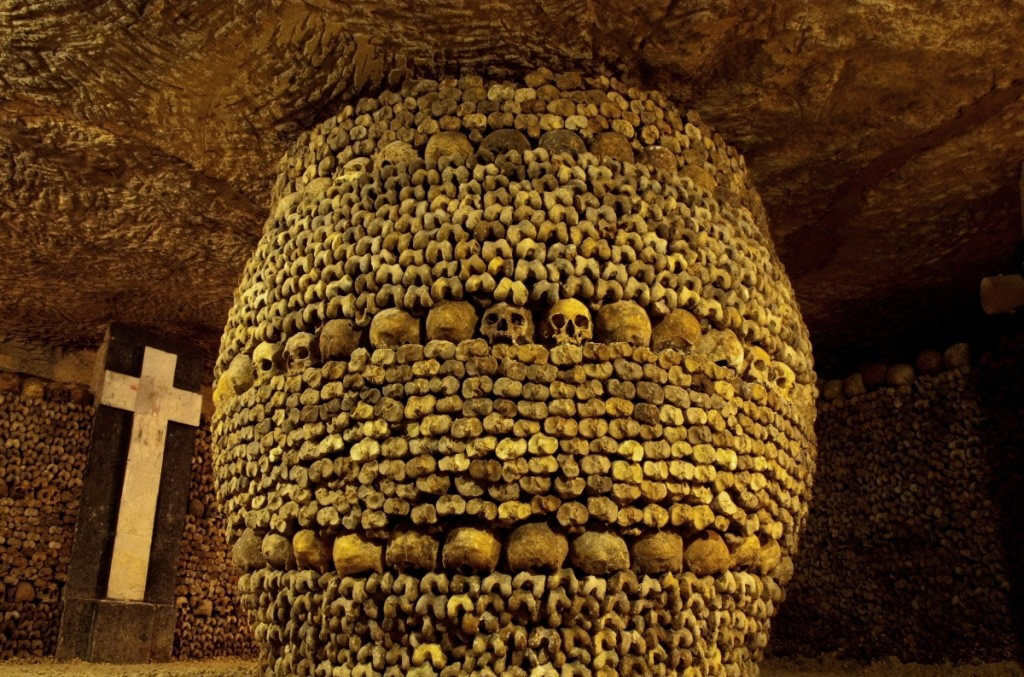 Катакомбы под Парижем
