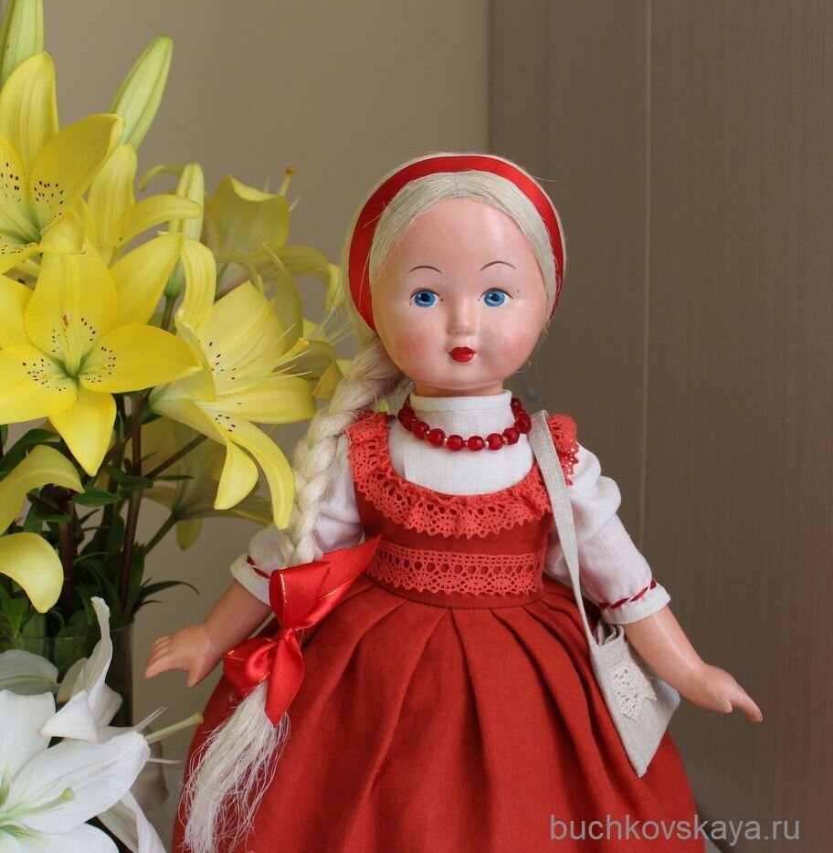 Новый облик прессопилочной куклы 1970-х гг, , Ярославской фабрики "Луч".  