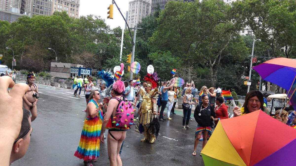 Вот это попа..ли! ЛГБТ парад в Нью Йорке. | Mir na Ladoni 2020 | Дзен