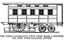 Первый успешный локомотив 1851 года, весь путь с гальваническим приводом (концепции батареи тогда не существовало, источником электричества были гальванические элементы)