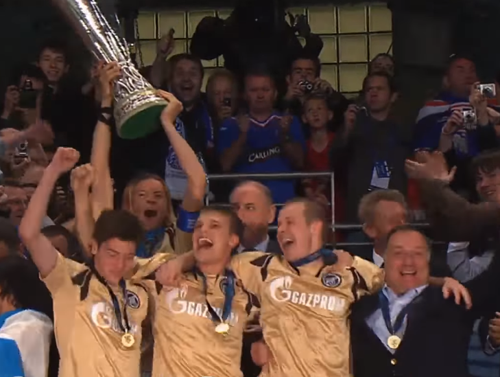 Дик Адвокат с игроками Зенита