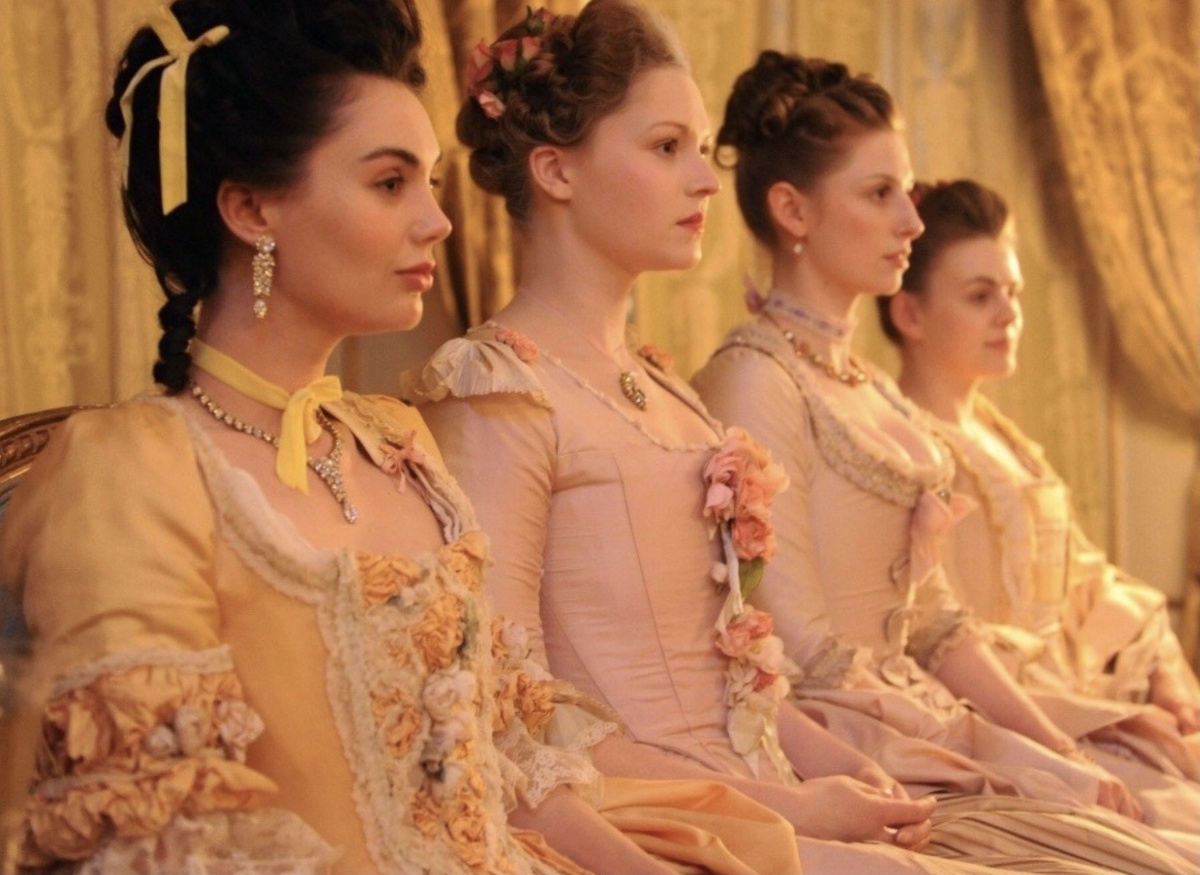 Кадр из сериала «Куртизанки»