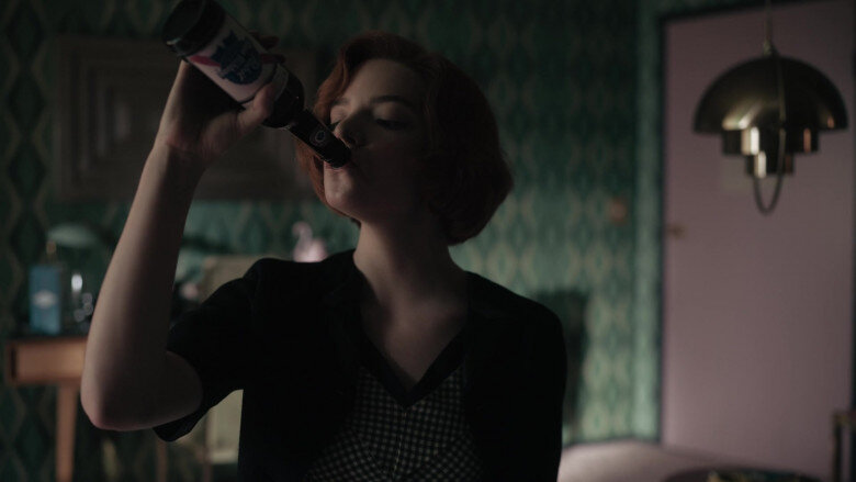 "Ход королевы". Эпизод №3: Элизабет Харман  и Pabst Blue Ribbon.