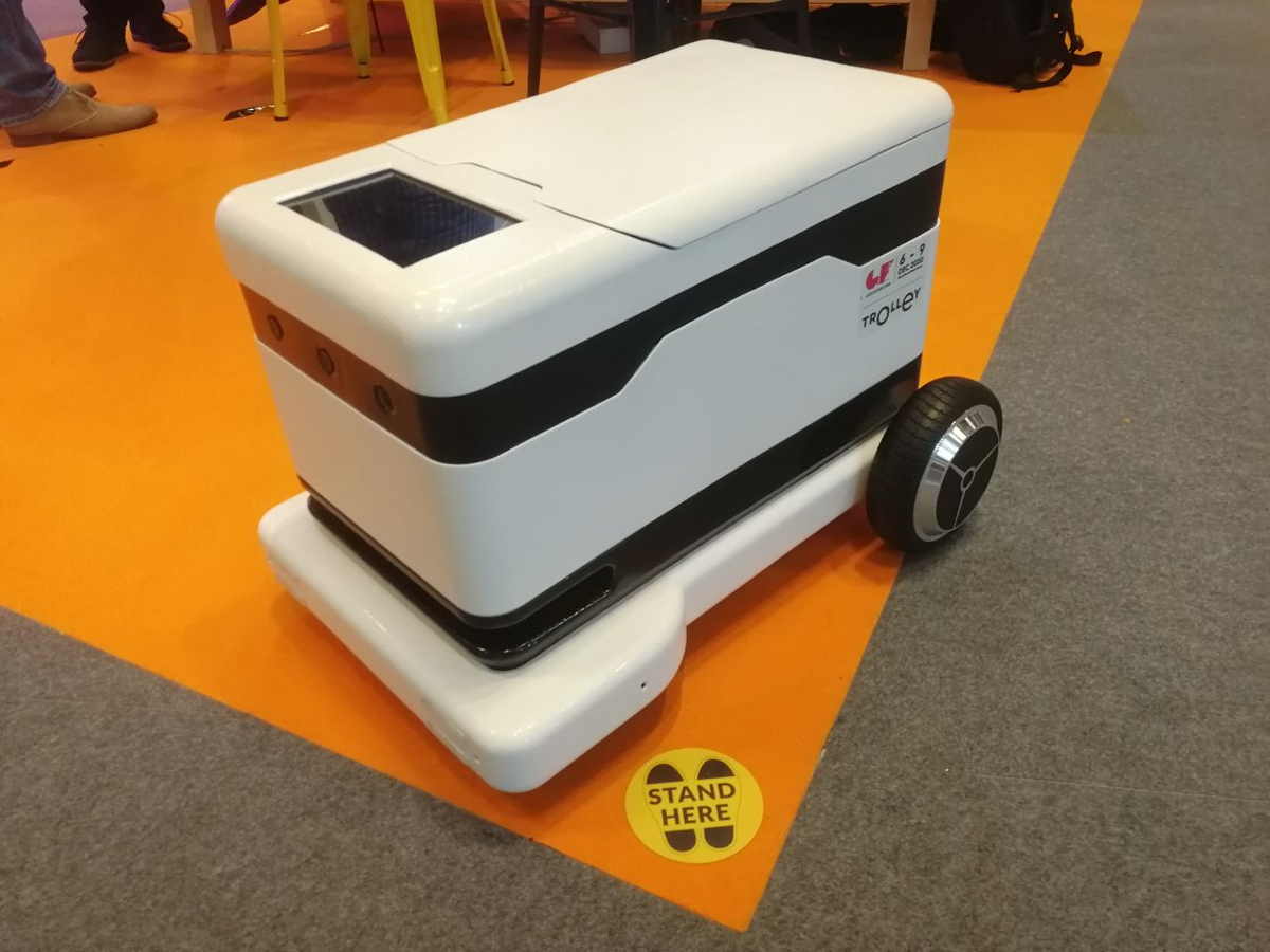 Delivery-робот на выставке Gitex 2020