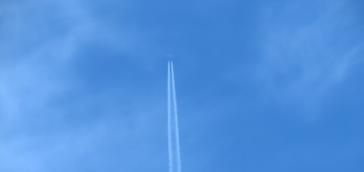 Добиться успеха, это как "оторваться" от земли в небо.