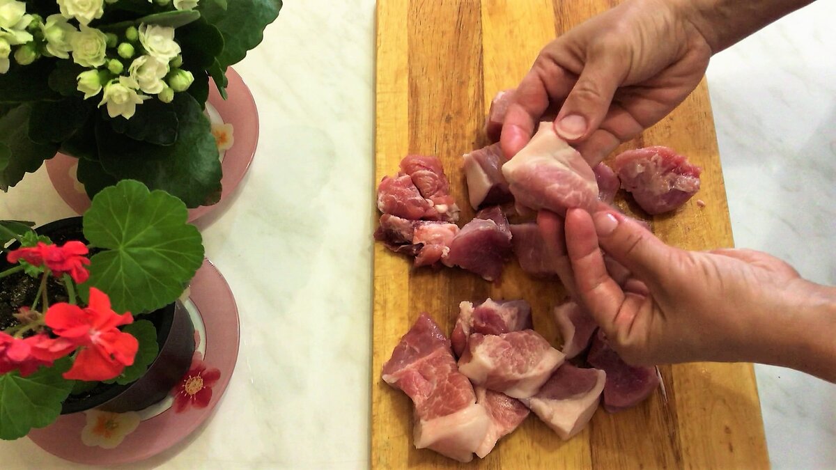 Необычный метод приготовления мяса. Шашлык в банке.