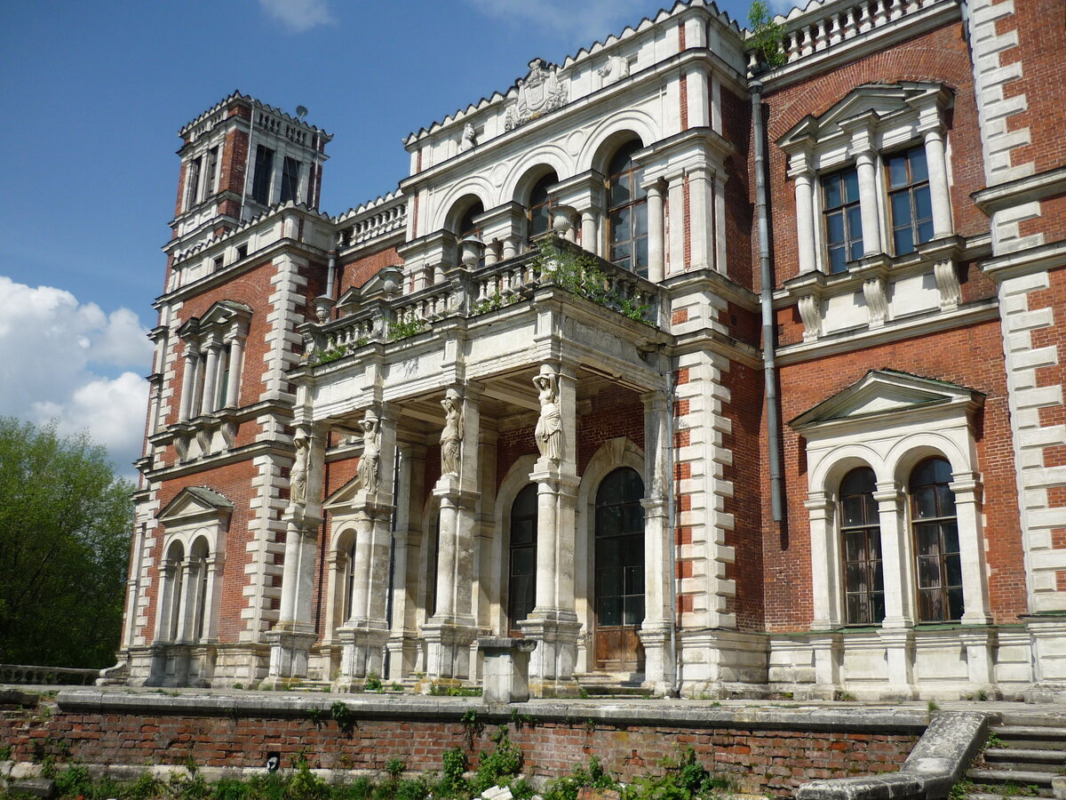 Так выглядит главный дом сегодня