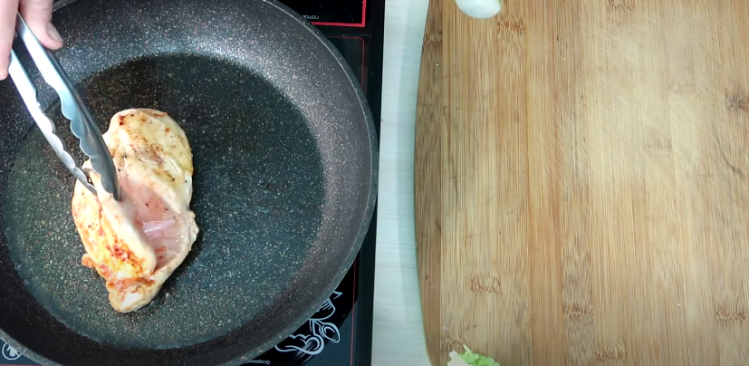 Обжариваем с двух сторон