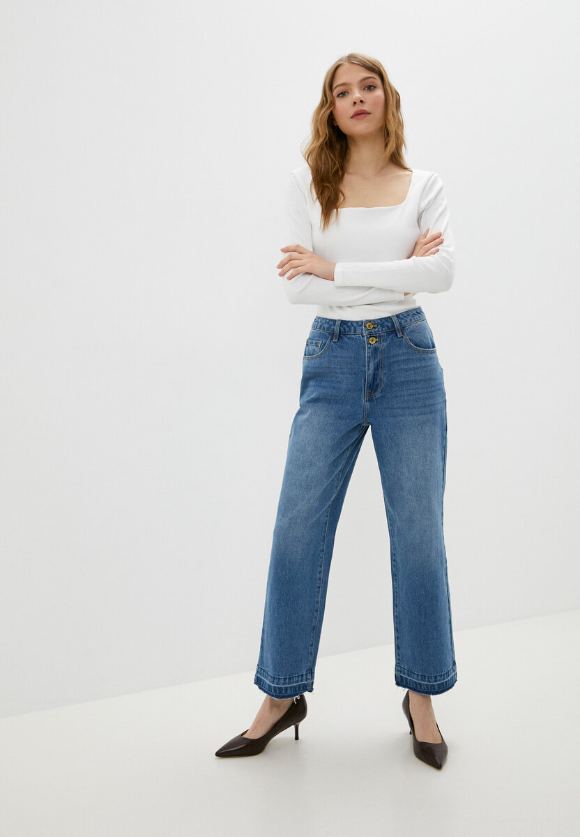 С двойной пуговкой 