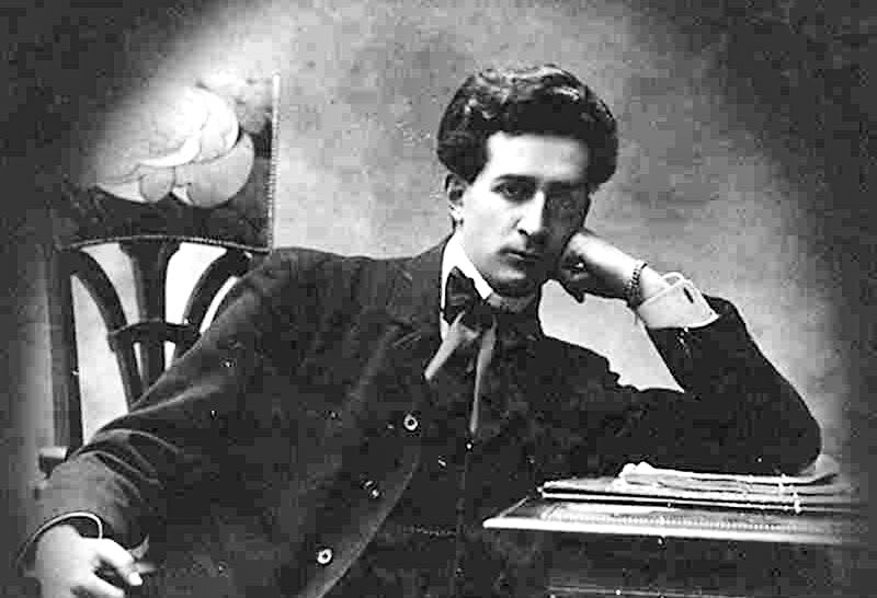 Из интернета. Игорь Северянин.