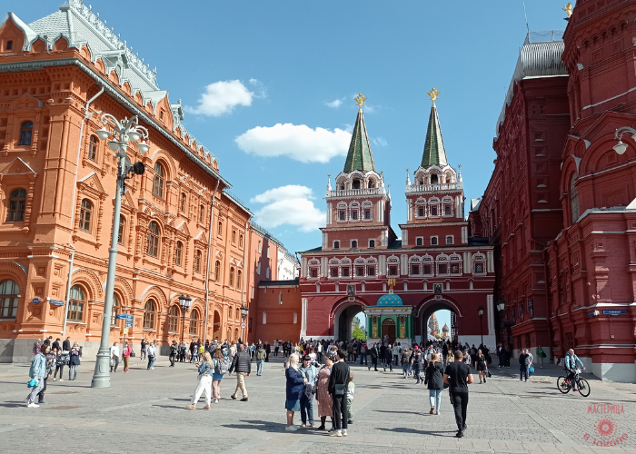 Воскресенские ворота на Красную Площадь