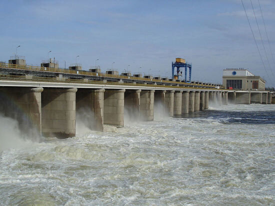 Каховская ГЭС