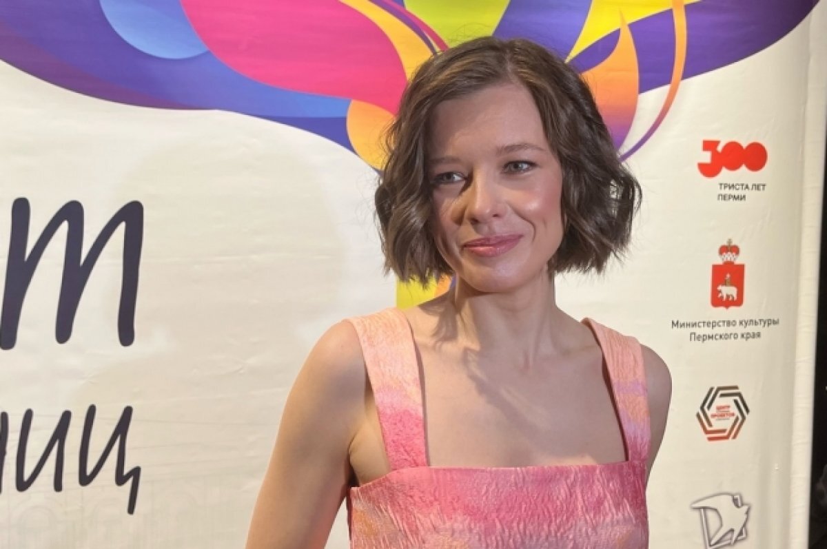    Актриса Екатерина Шпица объяснила, почему считает важным официальный брак