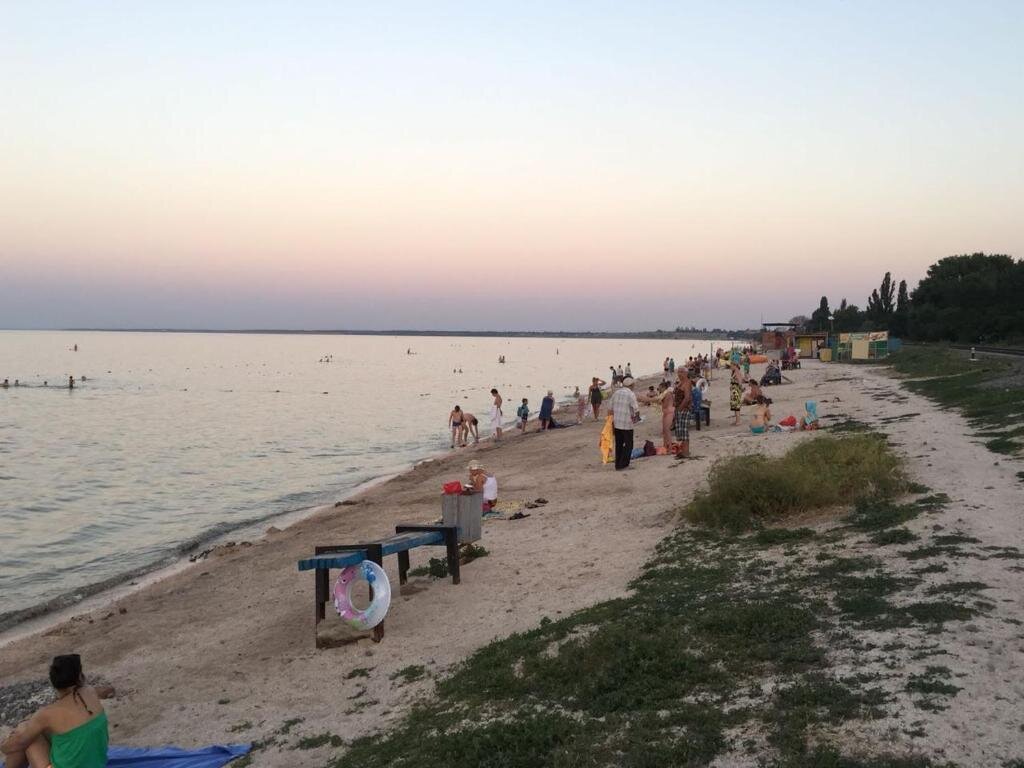 Ейский лиман. Ейск Лиман. Ейск пляж Лиман. Ейск Лиман Плеханова. Ейск пляж Лиман на Плеханова.