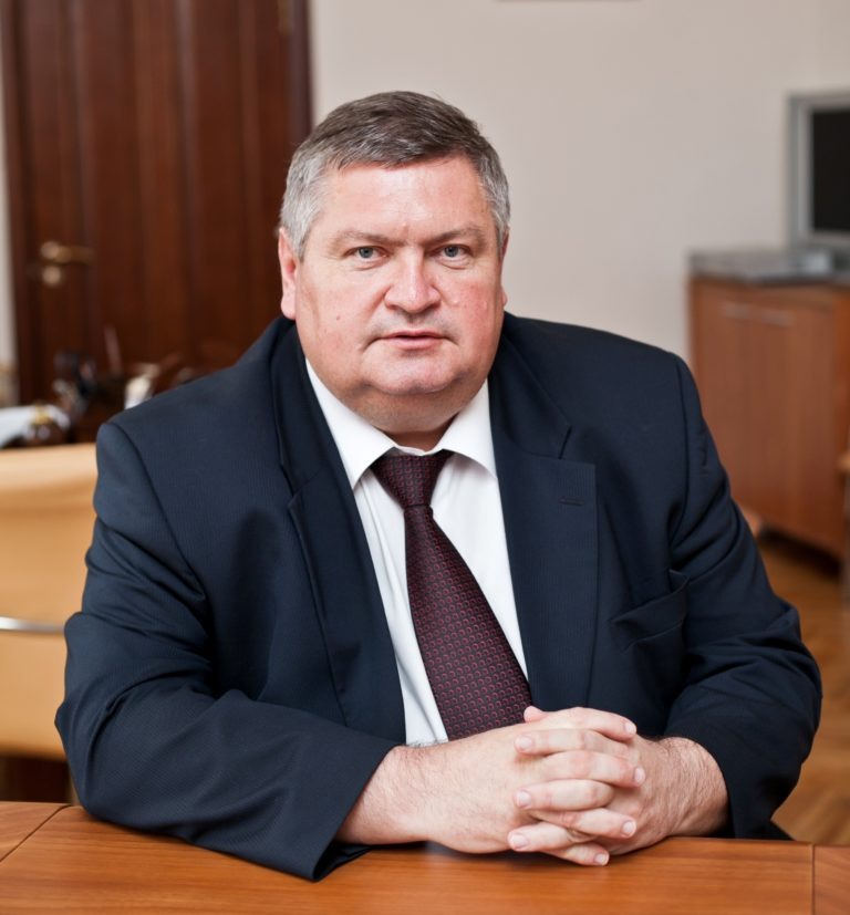    Сергей Балыкин поздравил сотрудников ветеринарной службы Оренбуржья с праздником Андрей Севостьянов