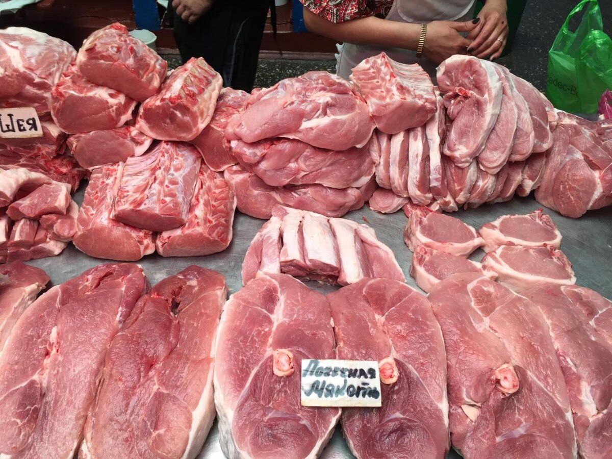 свежее мясо. белгородская область старый оскол мясо свиней. магазин мясной продукции. мясо от частных лиц. тонар с мясом.