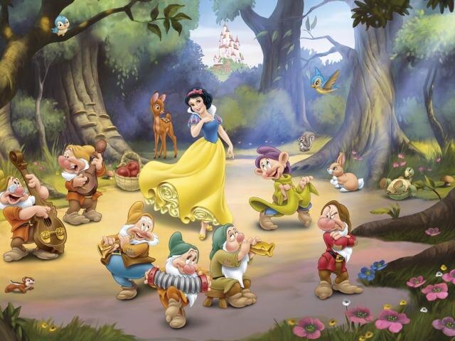 А вы знали, что сказка "Белоснежка" была основана на реальных событиях? Один немецкий историк, Экхард Зандер, написал целую книгу📕 об этом, в которой раскрыл все подробности истории этой сказки. Он потратил много лет на изучение этого вопроса и оказалось, что Белоснежка существовала на самом деле.
По его словам, прообразом героини этой книги стала графиня Маргарита фон Вальдек, жившая в 15-м веке в графстве Бад Вилдунген. Девушка была действительно невероятно красива💃, и в реальности мачеха была очень добра к своей падчерице.
На самом деле, Белоснежка стала жертвой испанских спецслужб👮. Она была влюблена в короля👑 испании Филиппа Второго, и по этой причине была отравлена приближенными короля, во избежание политически невыгодного брака.
Эту историю люди пересказывали друг другу множество поколений, пока в 19-м веке братья Гримм не написали свою сказку, базируясь на данной истории. Правда, в совсем произведении они предпочли оставить у сказки счастливый конец💑.
⠀
А какие ещё подобные случаи вы знаете? Я уверена, Белоснежка не единственная героиня, имеющая реальный прообраз. Кстати, в нашем магазине при любой покупке
вас ждет подарок🎁 - книга или погремушка!
⠀
Для заказа пишите мне в Директ или переходите по ссылке 👇
https://taplink.cc/mirbabyshopru
⠀
@mirbabyshopru, как всегда с заботой о вас и ваших детках! ❤ 