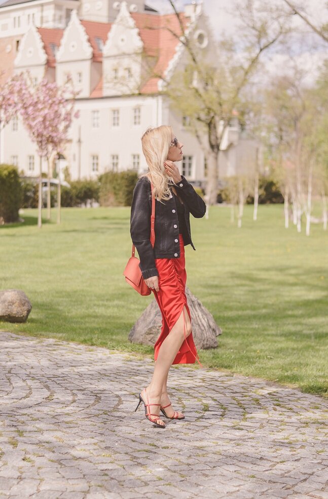 Совсем недавно было Рождество, День святого Валентина, Пасха, а теперь у нас май. Время летит невероятно быстро. 