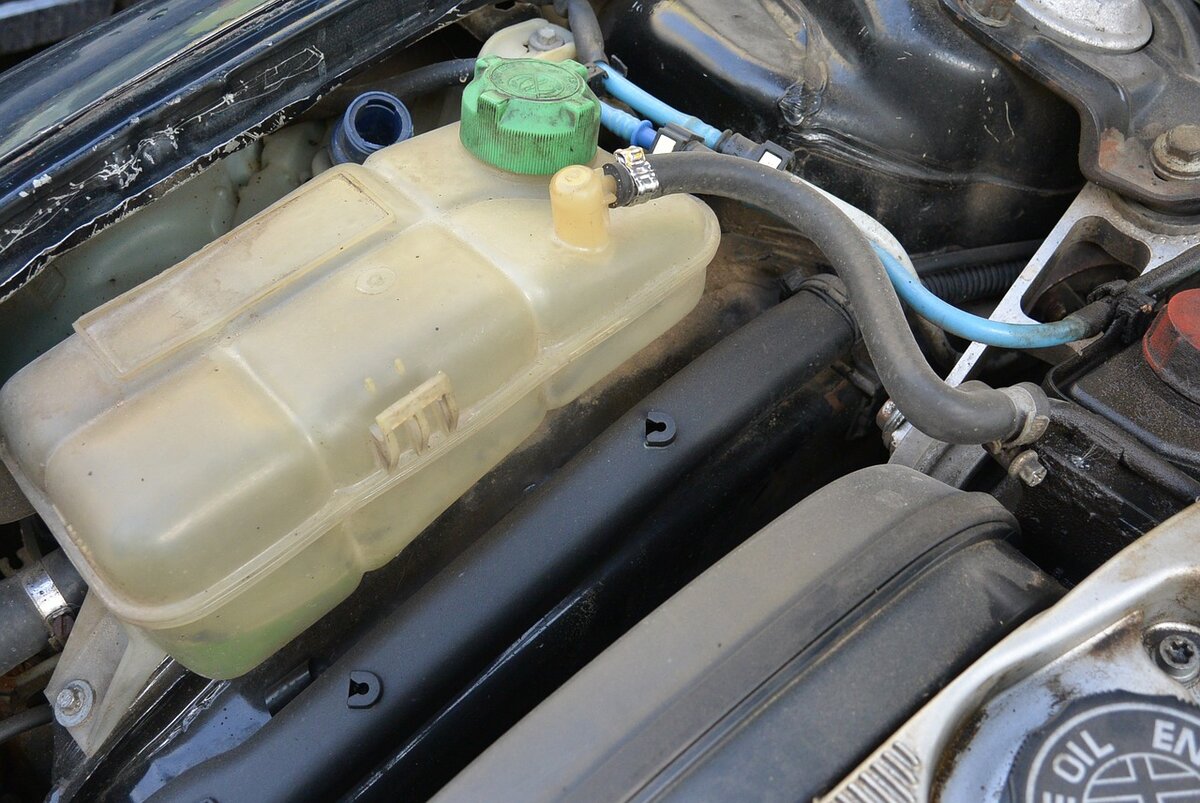 Чистка системы охлаждения автомобиля лимонкой – весьма эффективный метод. Если, конечно, им не злоупотреблять.