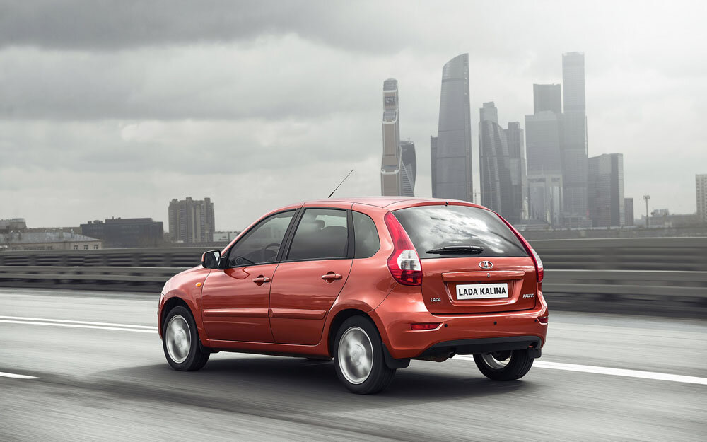 Lada Kalina вид сзади