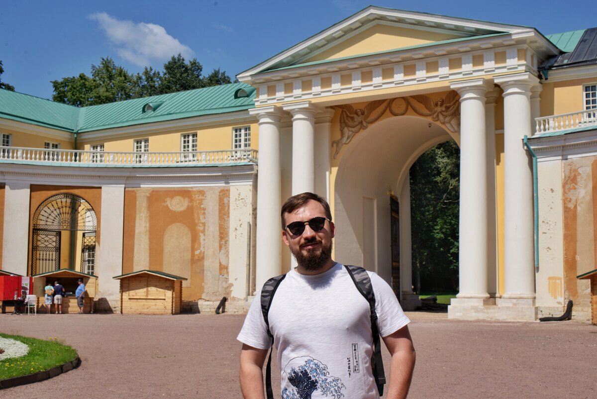 Единственный солнечный день за неделю и сразу гулять!