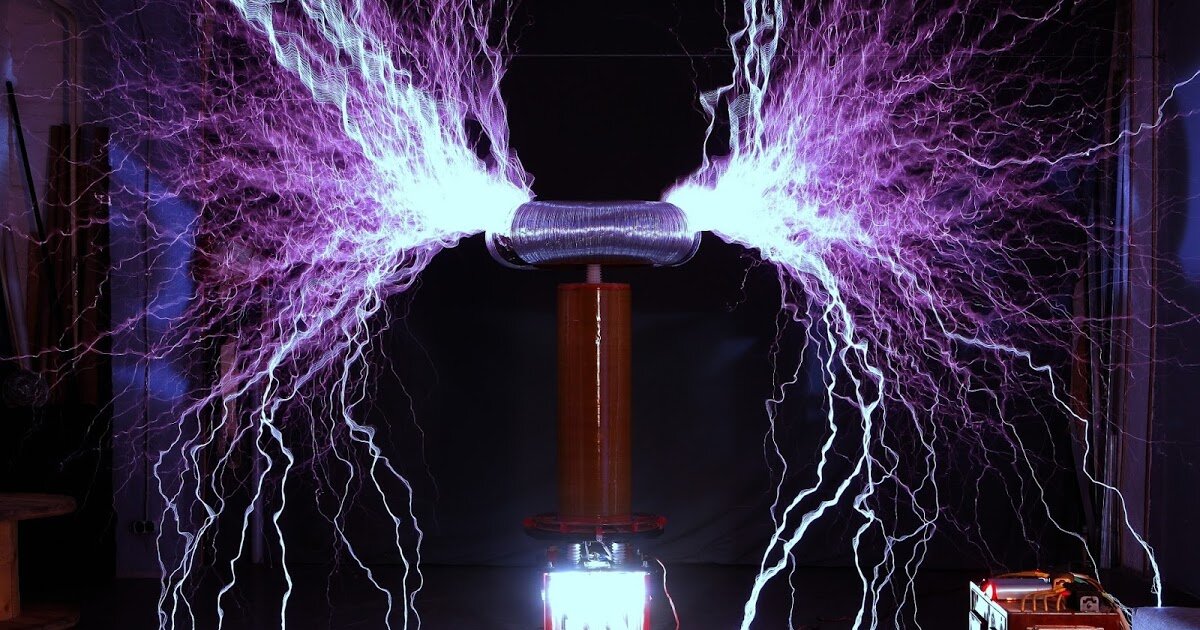 Фото из открытого источника (катушка Теслы)