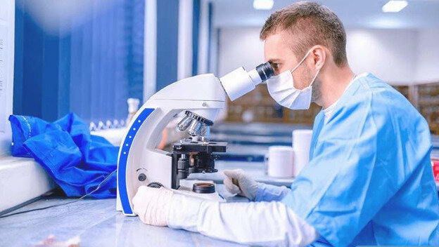 Ученый из компании BBSRC