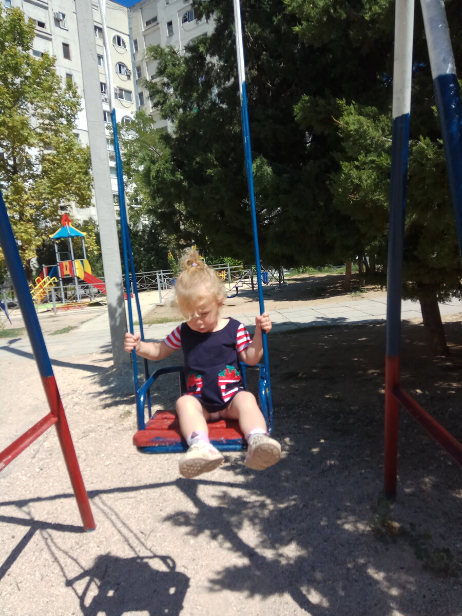 Ура!  Качели:) 