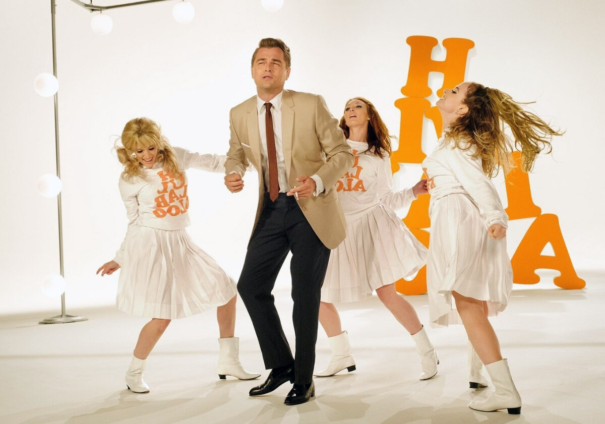 Кадр из фильма "Однажды в… Голливуде"