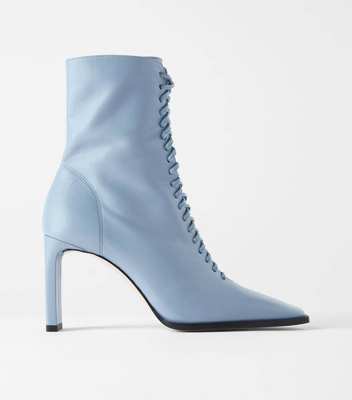 Британский модный ресурс предсказал: за этими осенними ботинками от Zara будут гонять все