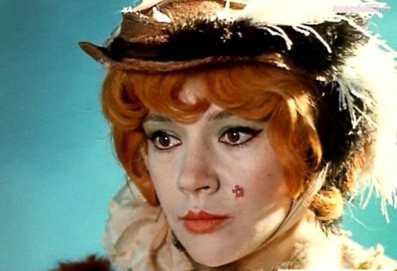 «Какое небо голубое!» – пела лиса Алиса (Елена Санаева) 