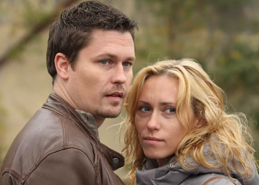 Дэн хендерсон с женой фото. Дэн хендерсон с женой фото. Элиф тутаркабан. Дэн оджари жена. Жены знаменитостей.