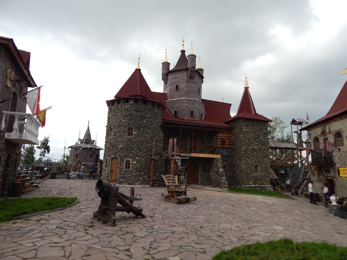 Сонькина Лагуна Сатка. Дупло орла Сонькина Лагуна.