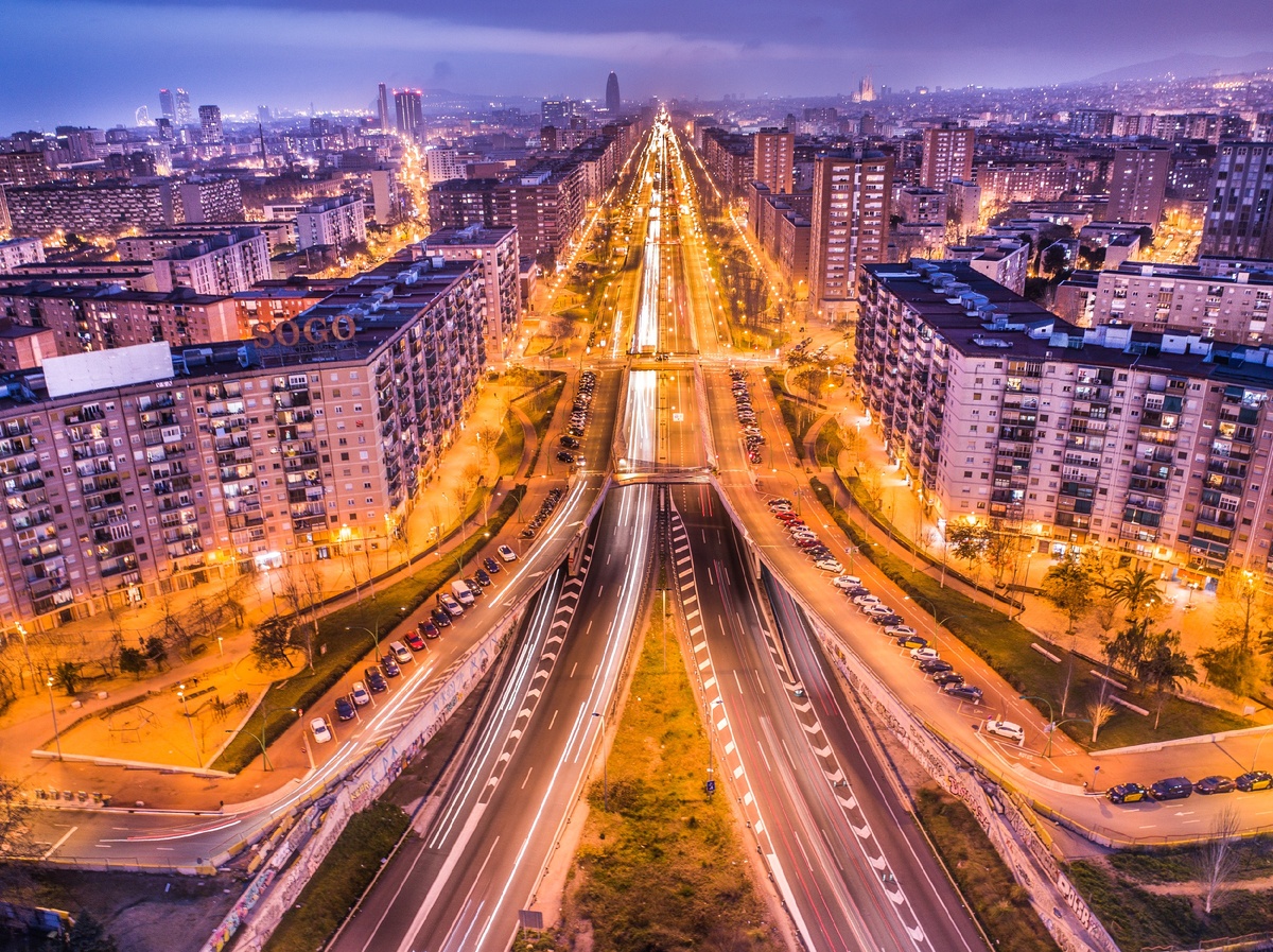 Барселона, проспект Gran Via de les Cortes Catalanes, 2017 г. Д. Зиновьев