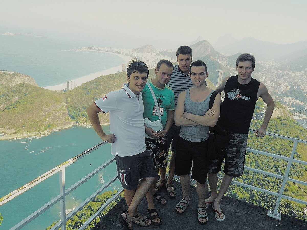 На горе Корковаду в Рио. Той самой со статуей Иисуса. 