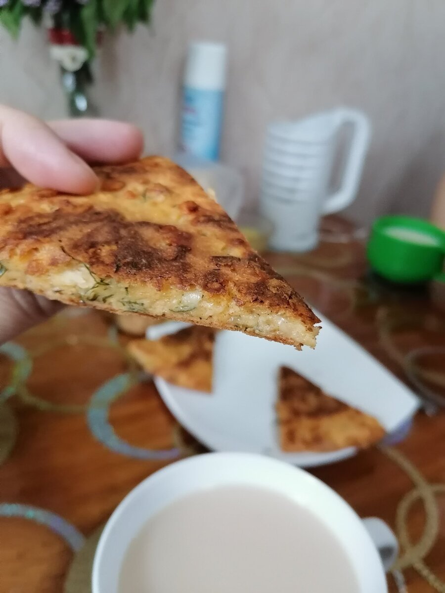 Сырная лепешка