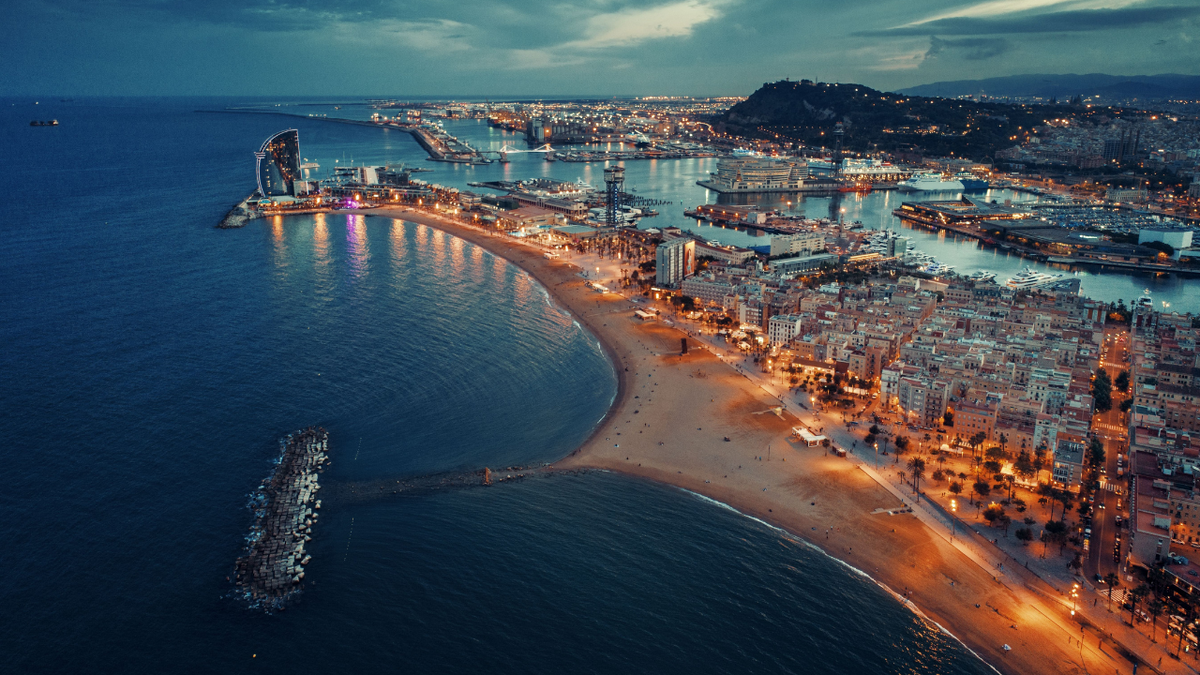 Барселона (город в Испании). Испания Барселона море. Барселона океан.