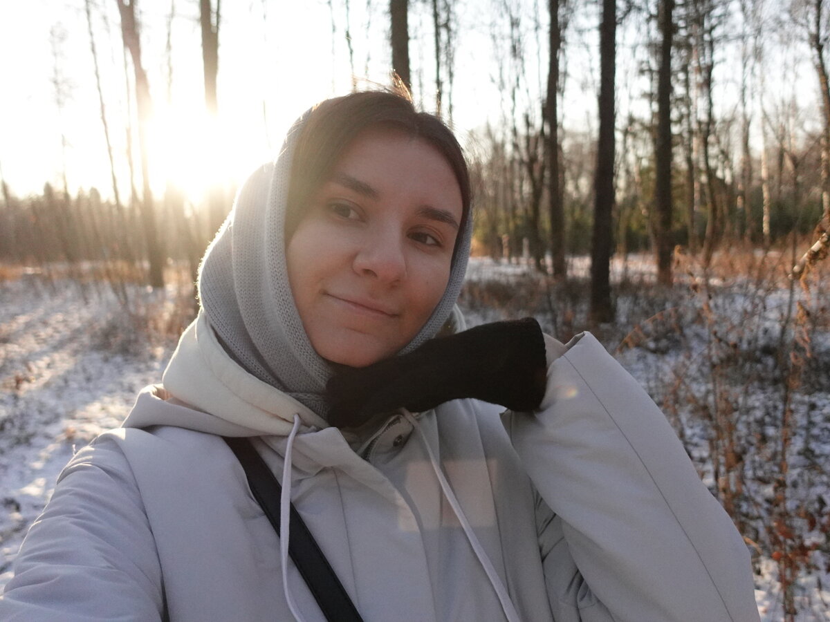 Меня зовут Настя, очень рада  