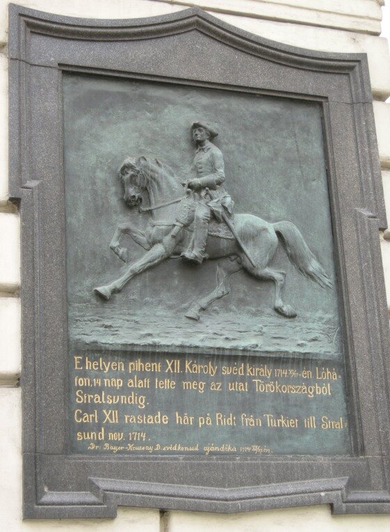 Мемориальная доска, посвященная пересечению Европы Карлом XII. в Будапеште