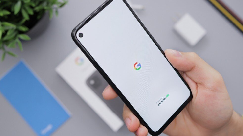 Недавно выпущенный Google Pixel 6 Pro доказал, что его камера выдающаяся. Благодаря видео, размещенному в Twitter, четко видно, насколько устройство превосходит по качеству другие камеры, доступные на рынке, в том числе экшн-камеру GoPro. ФОТО: ДАНИЭЛЬ РОМЕРО / UNSPLASH