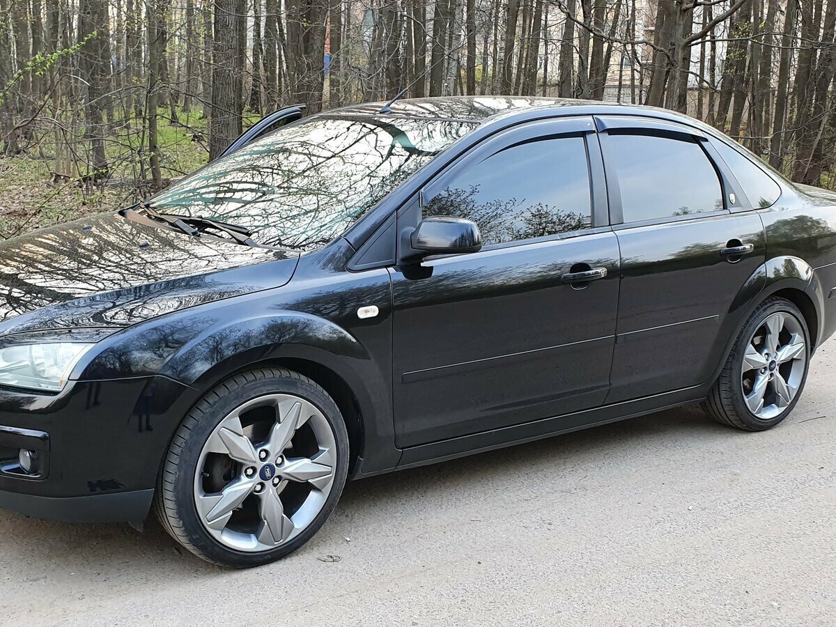 Ford Focus II (фото с auto.ru)