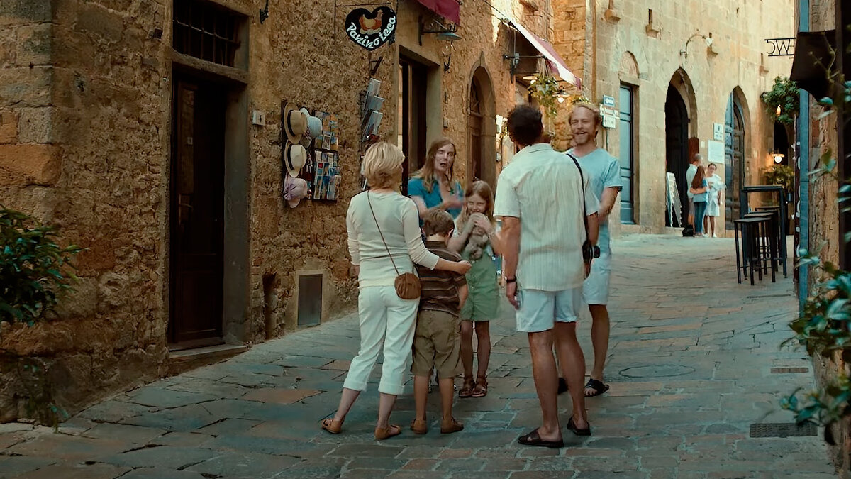 Милое знакомство - Не говори никому (2022) ужасы, триллер, Дания, Нидерланды 