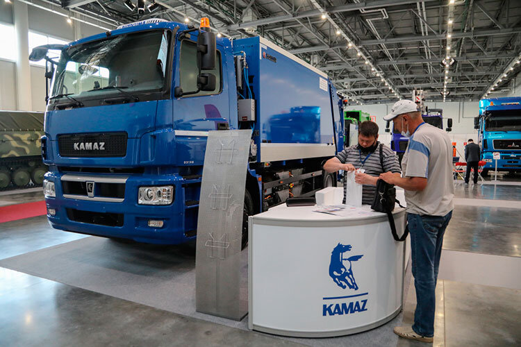 В Татарстане продажи продукции челнинского автогиганта продемонстрировали серьезное падение — минус 43% за 10 месяцев по сравнению с тем же периодом прошлого года Фото: «БИЗНЕС Online»