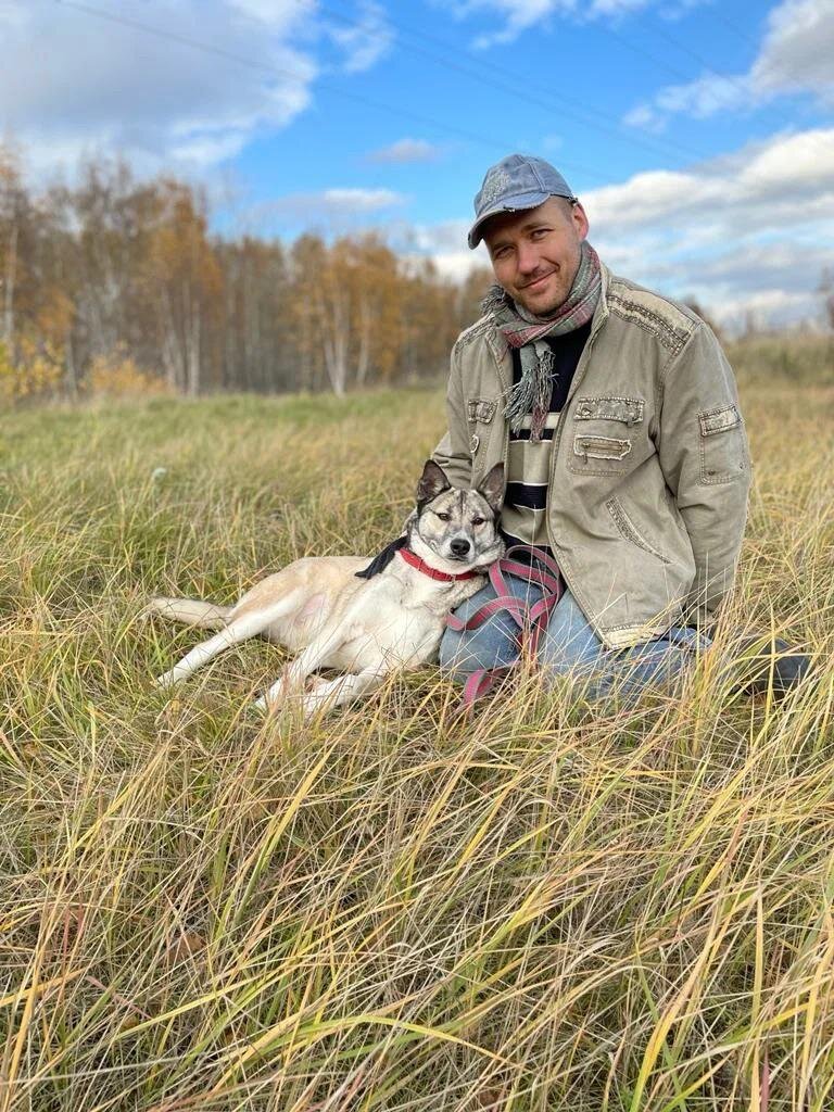 Дейзи и Леша обожают компанию друг друга