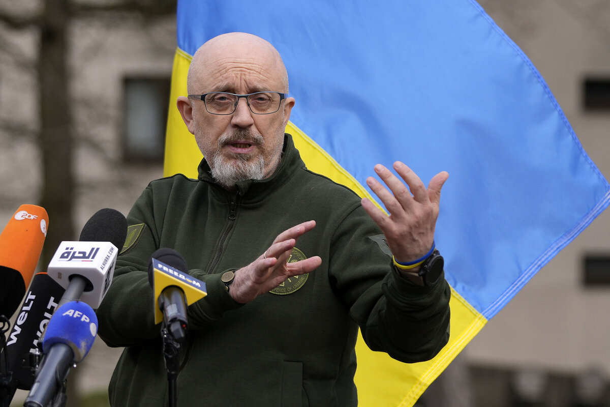     Глава Минобороны Украины Алексей Резников / AP / Matthias Schrader