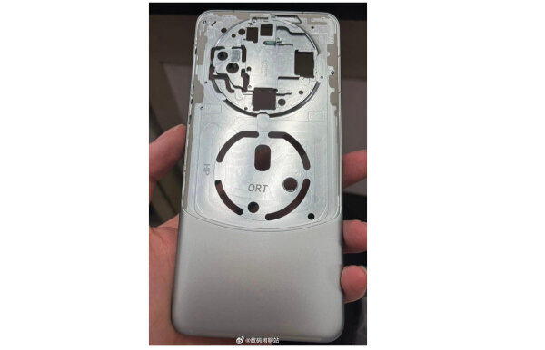    Инсайдеры показали HUAWEI Mate 60 изнутри и снаружи [ФОТО]